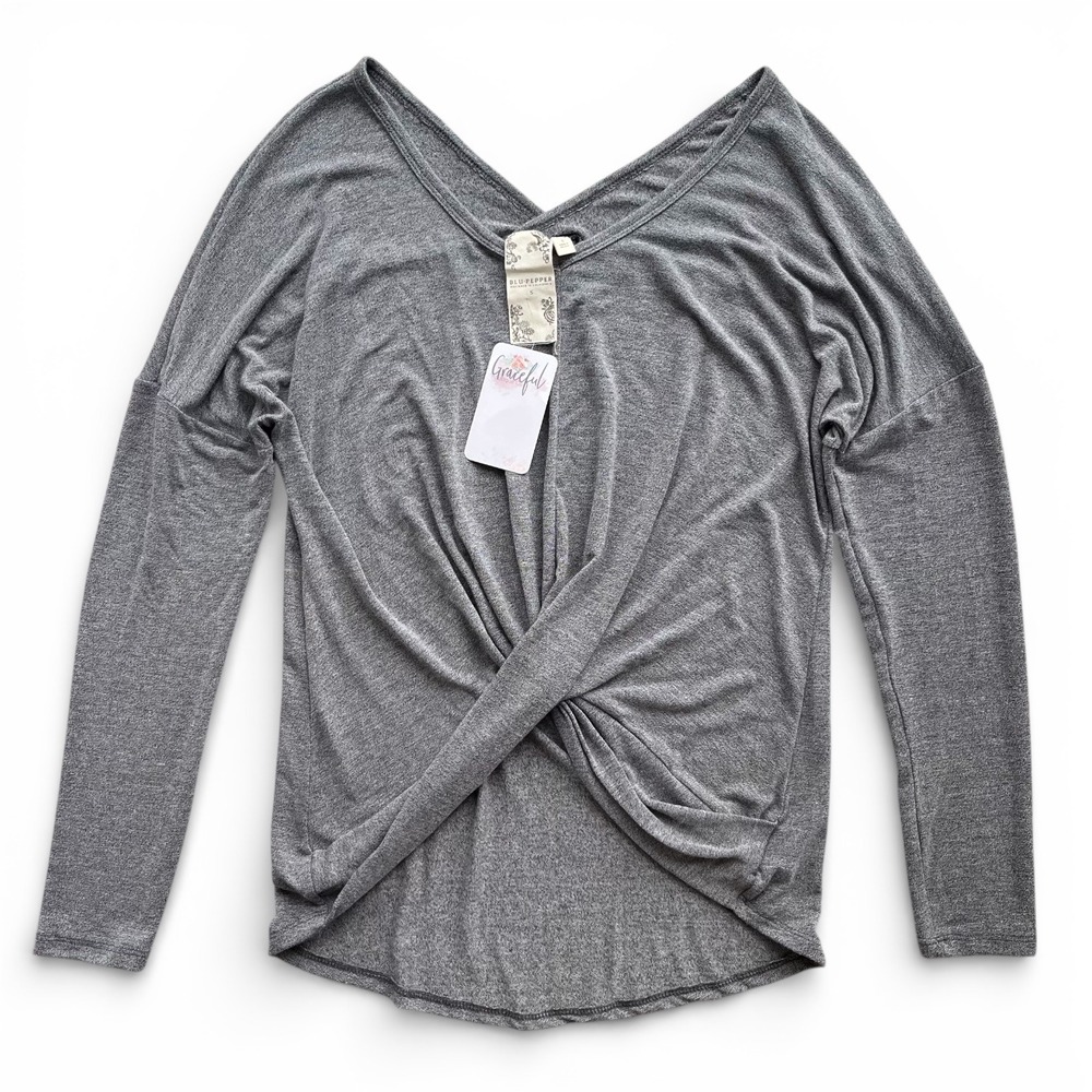 Blu Pepper Women's S Gray Long Sleeve V-Neck Everyday Twist Front Top Chic Basic